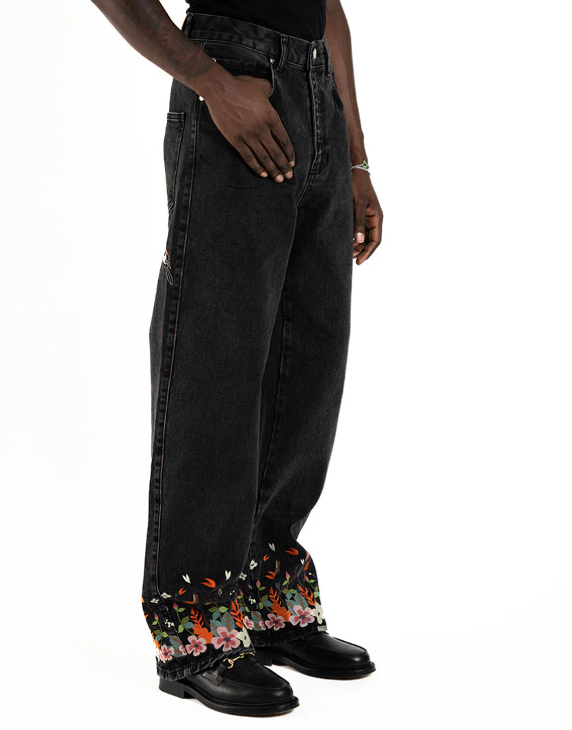 RELAXED FIT FLORAL EMBROIDERED DENIM